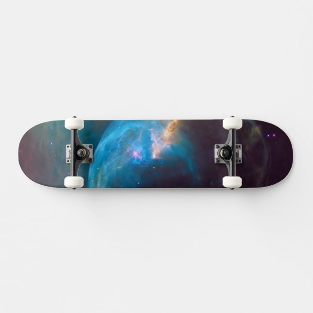 Skateboard La Nebulosa Burbuja, Ngc 7635. (Horz)