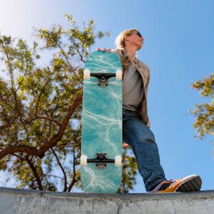 Skateboard las olas del mar
