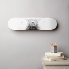 Skateboard León negro con corona y monograma