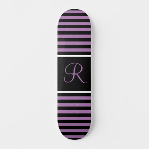 Skateboard Letra inicial Personalizado rayada púrpura y negra