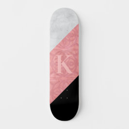 Skateboard Letra rosa rudimentaria y acuarela gris