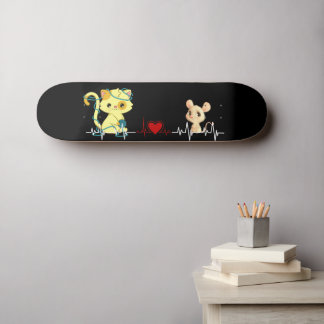 Skateboard Liebe zwischen Katze und Maus