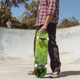 Skateboard Lima Verde Grunge con Acentos Negros