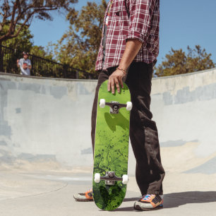 Skateboard Lima Verde Grunge con Acentos Negros