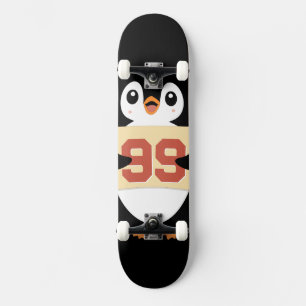 Skateboard Lindo Pingüino Sosteniendo un Letrero