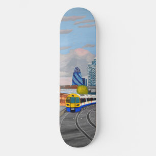 Skateboard London Overground