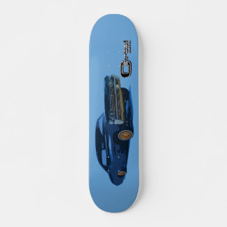 Skateboard Low Low skateboard.