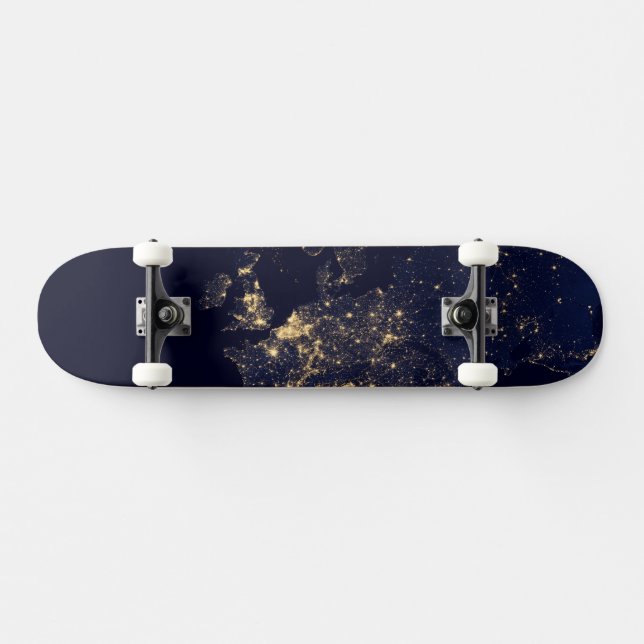 Skateboard Luces En Varias Ciudades Europeas Y Nórdicas. (Horz)