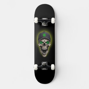 Skateboard Lucky Skull