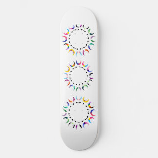 Skateboard Luna de Orgullo Creciente y Corazón Negro