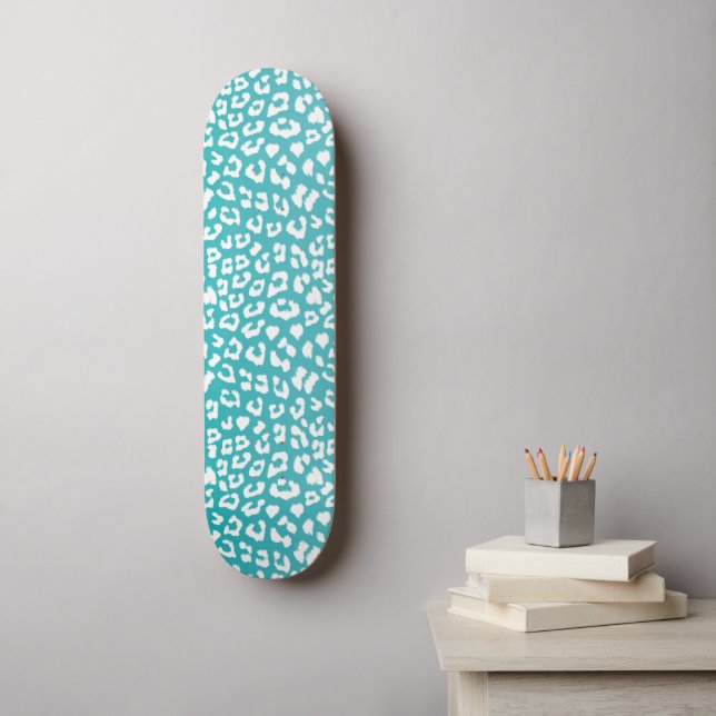 Skateboard Manchas de Leopardo Blancas Chic en Turquesa (Arte de la pared)