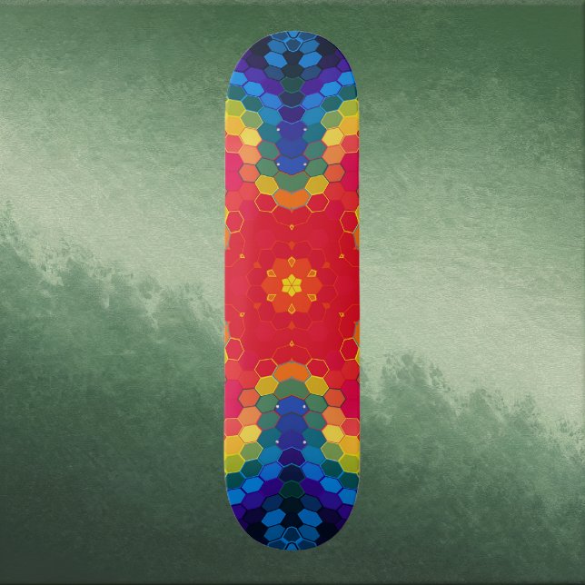 Skateboard Mandalá Hexagonal Rojo Amarillo y Azul (Red Yellow and Blue Hexagon Mandala Skate Board by Wormhole Orbital)