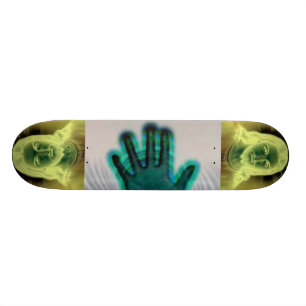 SKATEBOARD MANO DE DIOS
