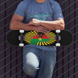 Skateboard Mapa de Burkina, bandera y puño de la revolución