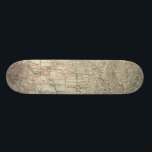 Skateboard Mapa de Texas con fronteras del condado<br><div class="desc">Este impresionante mapa del estado de Texas muestra cómo se trazaron las líneas del condado. También contiene representaciones del Álamo,  un derrame de petróleo y vaqueros a caballo. Muestra un poco de amor al estado de la estrella solitaria comprando esta impresión!</div>