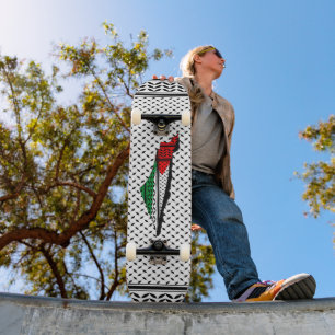 Skateboard Mapa palestino con bandera y patrón de Keffiyeg