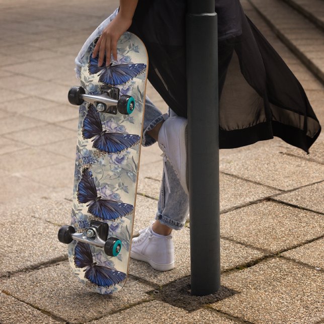 Skateboard Mariposa Azul De La Marina purpurina Con Fondo Flo (GIRLY CUTE BUTTERFLY SPARKLE ELEGANT SKATEBOARD)