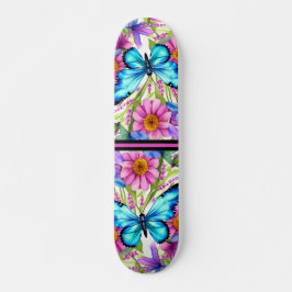 Skateboard Mariposa azul en un campo de flores