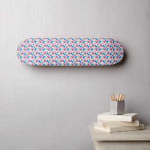 Skateboard Mariposa Azul y Estampado Floral Púrpura