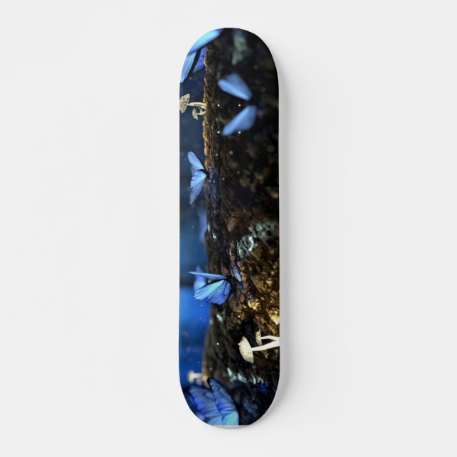 Skateboard Mariposa índigo y bosque de champiñones (Anverso )