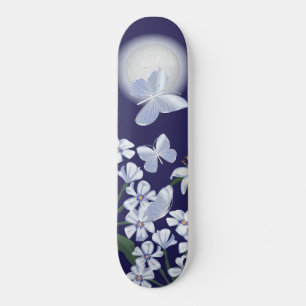 Skateboard Mariposas iluminadas por luna