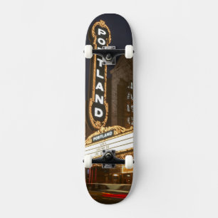 Skateboard Marquesina del auditorio Arlene Schnitzer