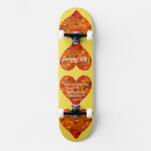 Skateboard Me Encanta Otoño—Corazón de hojas de águila roja 1