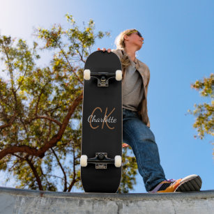 Skateboard Minimalista elegante del guión de oro negro