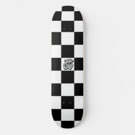 Skateboard Minimalista Retro Cuadros – Streetwear Monocromo