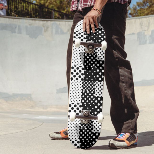 Skateboard Moda de lunares en blanco y negro Diseño de estilo (Subido por el creador)