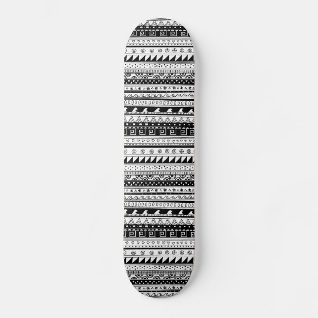 Skateboard Modelo tribal blanco y negro (Anverso)