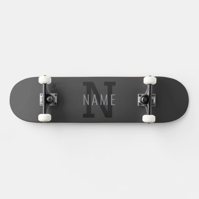 Skateboard Modern Dark Gray Monogrammed Name (u otro texto) (Horz)