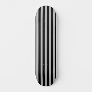 Skateboard Moderno Gris y Negro con Rayas Verticales