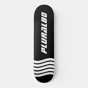 Skateboard Moderno Monogramado en blanco y negro