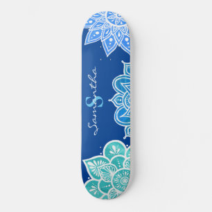 Skateboard Monograma azul turquesa blanco Mandala