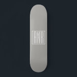 Skateboard Monograma de Iniciales | Blanco Sobre Gris Claro<br><div class="desc">Clásico,  audaz y moderno.</div>