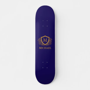 Skateboard Monograma personalizado azul marino y oro