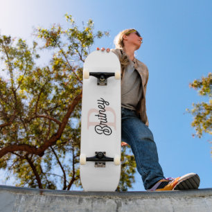 Skateboard Monograma personalizado moderno y nombre Pastel ro