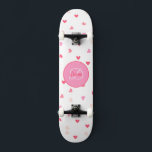 Skateboard Monograma y nombre del Chica del corazón<br><div class="desc">Haz que este Skateboard Chica Hearts con Monograma y Nombre tu propio al agregar tu texto. Para acceder a las herramientas de edición avanzadas, vaya a "Personalizar esta plantilla" y haga clic en "Detalles", desplácese hacia abajo y presione el enlace "clic para más personalizares". Ideal para cualquier ocasión, como cumpleaños...</div>