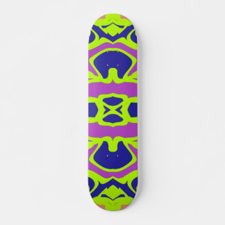 Skateboard Monopatín, Un vibrante patrón clásico multicolor