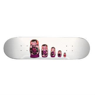 Skateboard Muñecas rusas rojas de la jerarquización