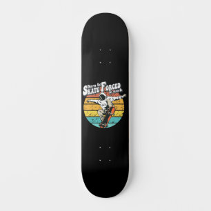 Skateboard Nacido Para Patinar Forzado A Trabajar