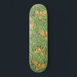 Skateboard Naranja amarillo verde tropical deja patrón de lor<br><div class="desc">Este patrón fresco y vibrante es perfecto para el amante de las aves. Cuentan con una acuarela pintada a mano, loros amarillos, azules y naranjas y hojas de plátano verdes y amarillas sobre un simple fondo azul. Es artístico, moderno, único y moderno, perfecto para la temporada de verano. ***NOTA DE...</div>