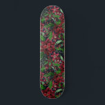 Skateboard Navidades Burgundy Poinsettia Flores acuáticas<br><div class="desc">Este hermoso y bonito patrón artístico es perfecto para las vacaciones de los Navidades. Tiene un color rojo burdeos, rojo intenso, verde bosque y finas poinsettias de color acuático pintadas a mano, flores, hojas de hiedra y bayas sobre un fondo azul marino oscuro. Es moderno, festivo, único y elegante. Estilizar...</div>