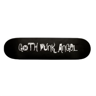 SKATEBOARD NEGRO, ÁNGEL DEL PUNK DEL GÓTICO