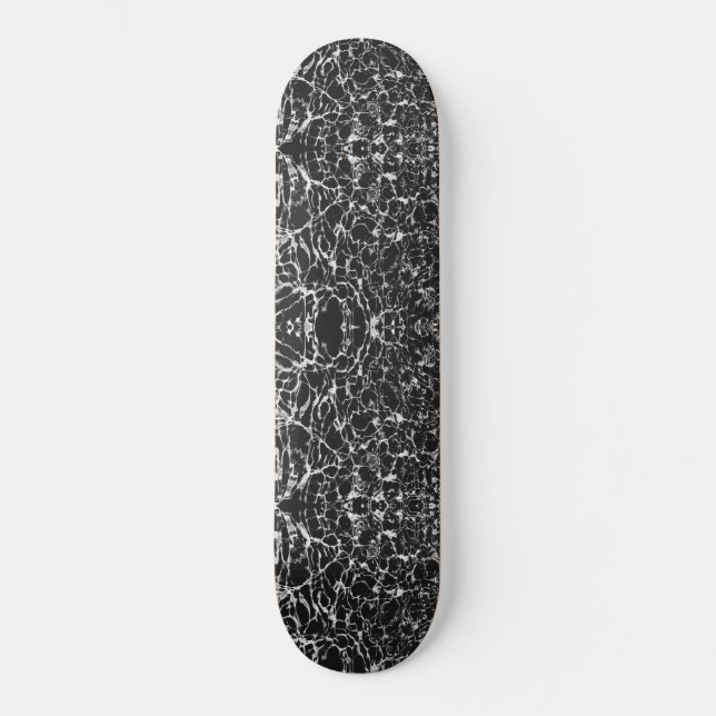 SKATEBOARD NEGRO Y BLANCO ONDULADO (Anverso)