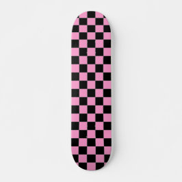 Skateboard negro y rosado a cuadros