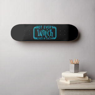 Skateboard NO TODOS VIVEN EN SALEM Halloween gracioso