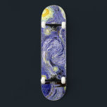 Skateboard Noche estrellada de Van Gogh, 1889<br><div class="desc">El cuadro, muy bien acogido como el magnum opus de Van Gogh, ofrece una vista nocturna al exterior de su ventana de la sala de sanatorio, aunque se pintó de memoria durante el día. Imagen de dominio público. Contacte con Patrones y pinturas y gráficos para solicitudes especiales. © Copyright 2020...</div>