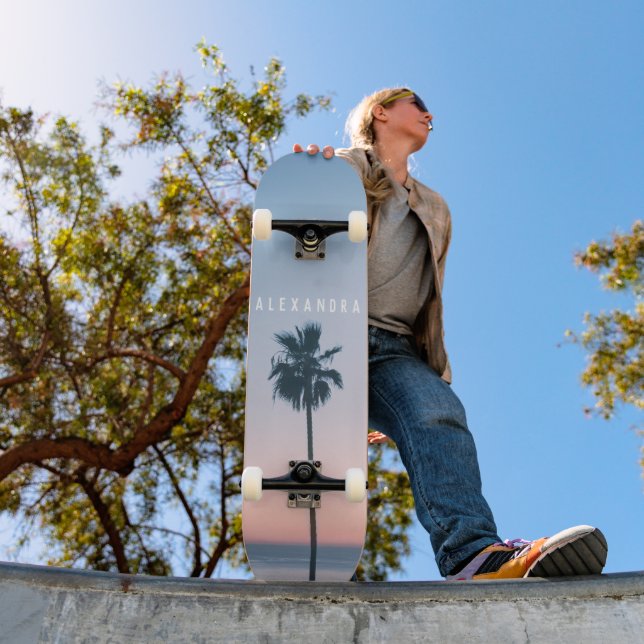 Skateboard Nombra tropical Girona Árbol de palmera azul rosad (Exterior 1)